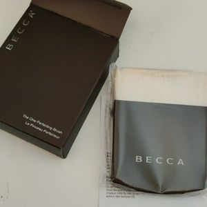Becca Cosmetics The One Perfecting Brush